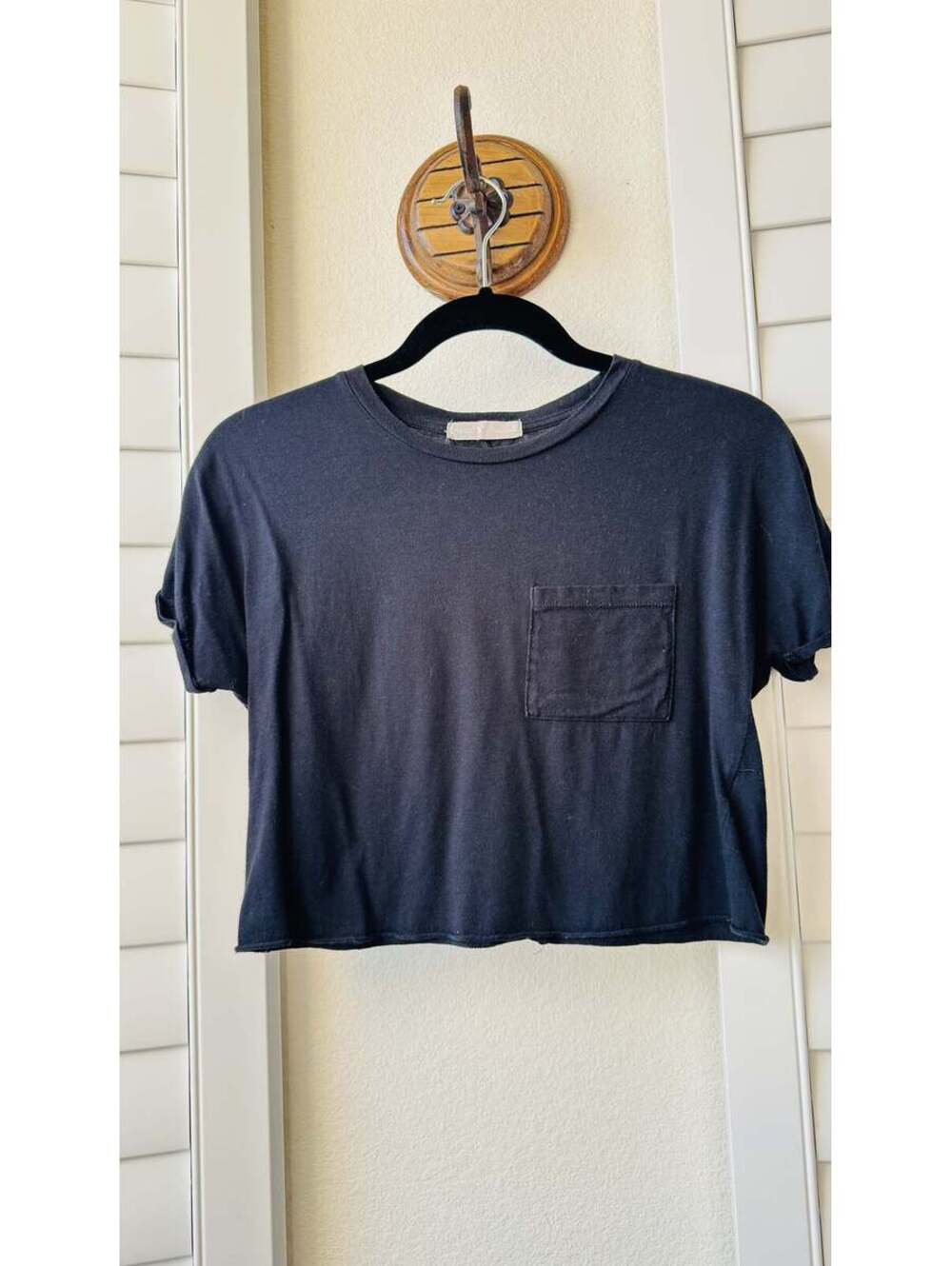 Tresics Black Crop Pocket T-Shirt - Size S